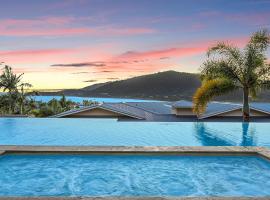 Club Wyndham Airlie Beach，位于埃尔利海滩的带按摩浴缸的酒店