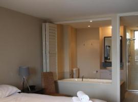 Marine Boutique Studio - Ocean View，位于金斯克里福的酒店