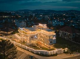 California Hotel，位于大叻的酒店