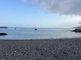 Cani&ccedil;al houses - Madeira，位于卡尼萨尔的自助式住宿