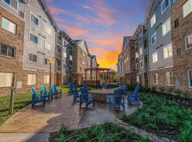 WaterWalk Extended Stay by Wyndham Charlotte - Arrowood，位于夏洛特的酒店