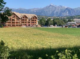 Résidence Les Ecrins，位于昂塞勒的酒店