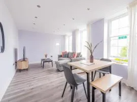Modern Morris Mews - High Spec - 7 Guests