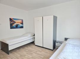 Meribu W18-20 Wohnung für Monteure und Arbeiter，位于博特罗普的酒店