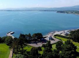 Gold Coast Resort Dungarvan，位于邓加文的酒店