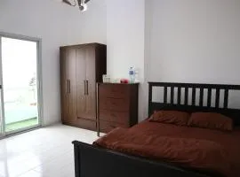 Tobby's - Cozy stay in the heart of sharjah - for families only or executive ladies