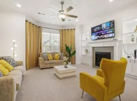 Shop & Store Oasis, 13min from Airport, Prime Spot