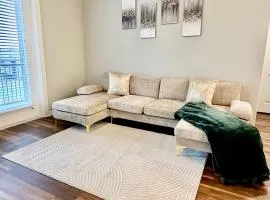 2BR 2BTH Luxury stay minutes from Love Field Airport