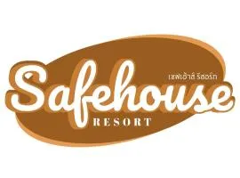 เซฟเฮ้าส์ รีสอร์ท