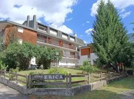 Appartamento con giardino e garage privati, accesso diretto al garage