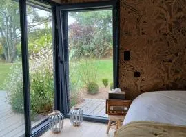 Chambre avec terrasse et salle de bain privative