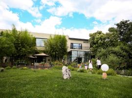 井邻栗林花园民宿，位于怀柔的酒店
