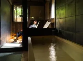 Izumigaya Craft Inn WARAKU