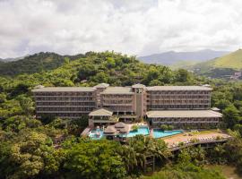 Zuri Resort，位于科隆的带按摩浴缸的酒店