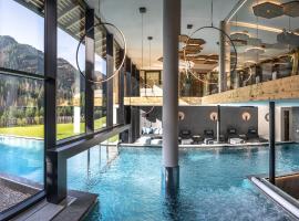 Wellness Hotel Gran Risa***S，位于拉维拉的酒店