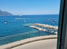 Atrani Mare Fuori appartamento sul mare，位于阿特拉尼的酒店