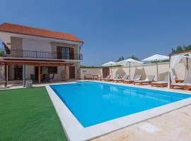4 Bedroom Awesome Home In Sibenik
