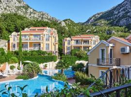 Apartmani with POOL and VIEW，位于Gornji Orahovac的酒店