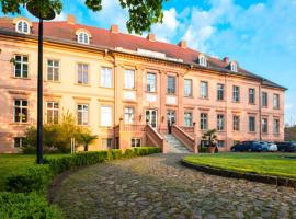 Schlosshotel Rühstädt Garni - Natur & Erholung an der Elbe，位于Rühstädt的酒店