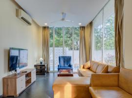 2BHK Villa with Private Pool Near Beaches，位于卡兰古特的酒店