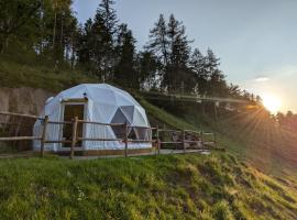 EdenCamp glamping，位于Onore的豪华帐篷