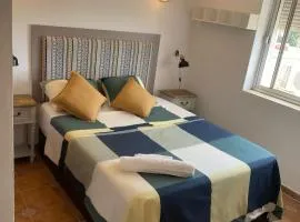 Cozy stay Torremolinos, Double room with air-conditioning, pool and parking