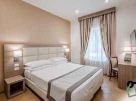 Hotiday Room Collection - Napoli Residenza Scarlatti，位于那不勒斯的酒店