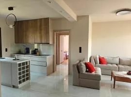 Sunny Beach Apartment Near Sounion