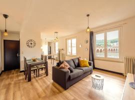 Grand Appartement Lumineux au Centre d'Aurillac，位于欧里亚克的酒店