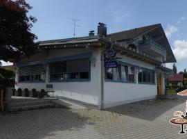 Gasthaus Auerhof，位于Neukirchen的酒店