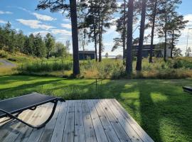 Fridfullt läge, stuga med sjöutsikt，位于赛夫勒的酒店