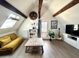 L &Eacute;cuyer appartement au c&oelig;ur du quartier historique，位于沙特尔的自助式住宿