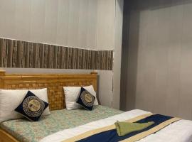 Water View Hotel，位于Kundālshai的酒店