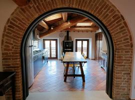 Appartamento Il Pradello，位于科里纳尔多的酒店
