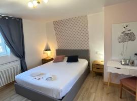 Logis Hôtel Restaurant SPA Le Tosny，位于埃派涅的酒店