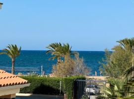 Apartamentos Carlton VyB，位于德尼亚的酒店