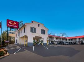 Econo Lodge Calhoun North Damascus，位于卡尔霍恩的酒店