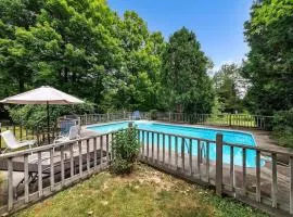 Bear Pass - Mountain View home