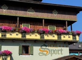 Hotel Sport，位于萨帕达的酒店