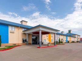 Quality Inn & Suites Wichita Falls I-44，位于威奇托福尔斯的酒店