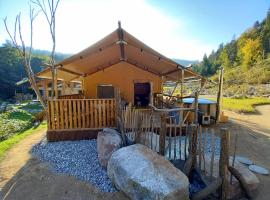 LA TENTE DU RANDONNEUR，位于Rimbach-près-Masevaux的豪华帐篷