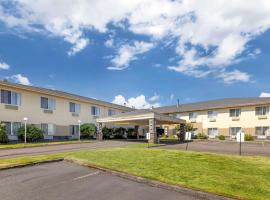 Comfort Suites Near Vancouver Mall，位于温哥华的酒店