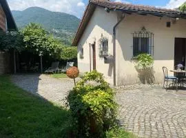 mini Haus mit Pergola -NL-00000196