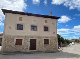 Donde la Abuela，位于Las Quintanillas的酒店