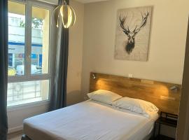 HOTEL IN PARIS，位于奥贝维利埃的酒店