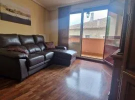 35A01 Amplio Apto 3hab en Noreña by R2R Consulting