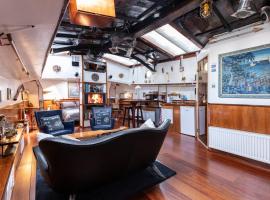 Anna Houseboat，位于阿姆斯特丹的船屋