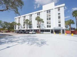 B&B Hotel Miami Airport，位于迈阿密的酒店