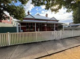 North Perth Stylish Character Home Close CBD