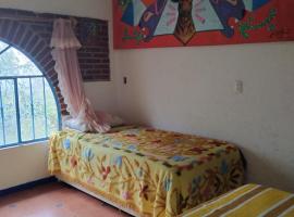 Eco Rooms Pablo's，位于Curva La Pera的酒店